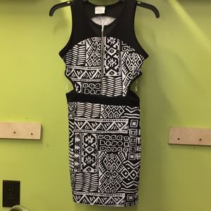 LA hearts form fitting dress